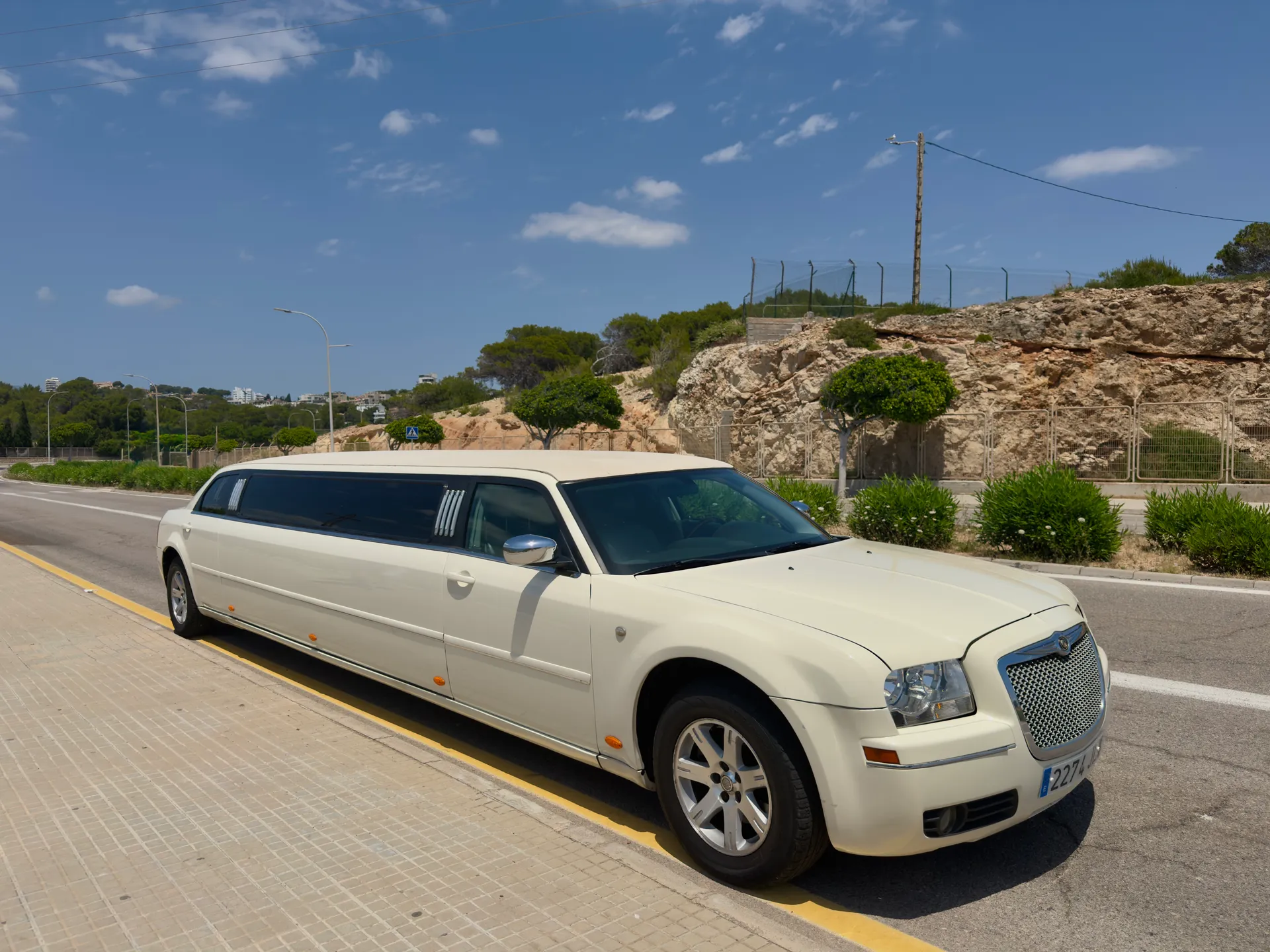 Chrysler stretch limousine in Mallorca 2